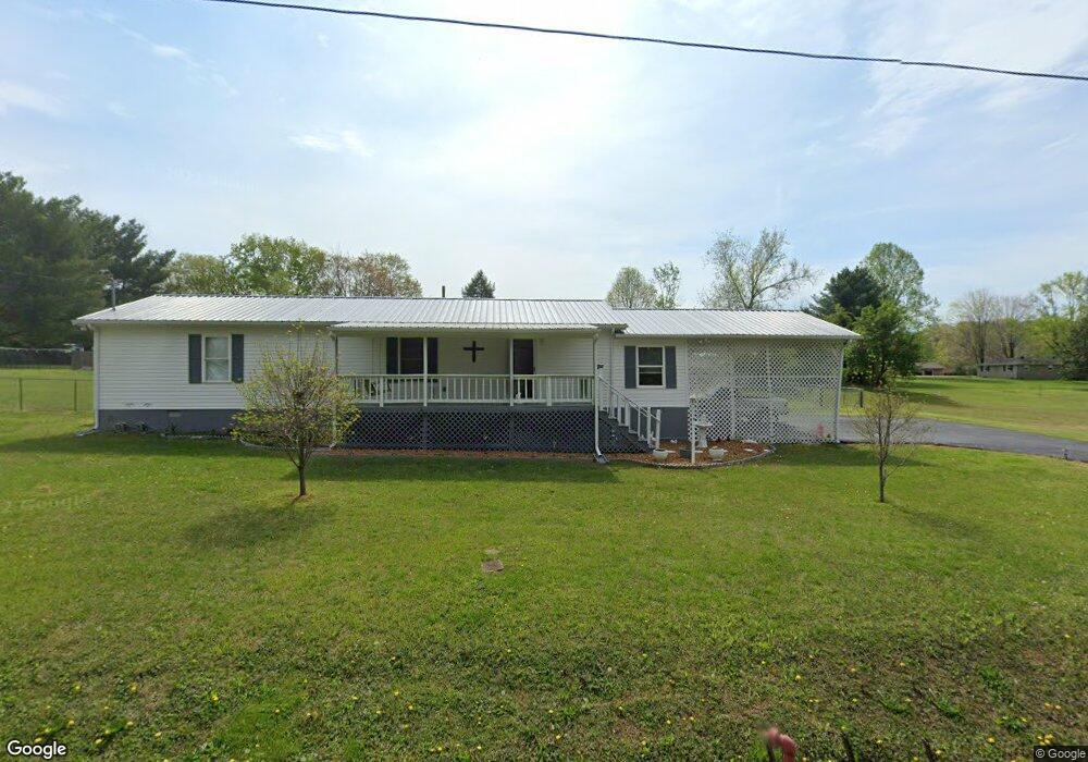 839 Hendrixson Dr, Manchester, TN 37355 - photo 1