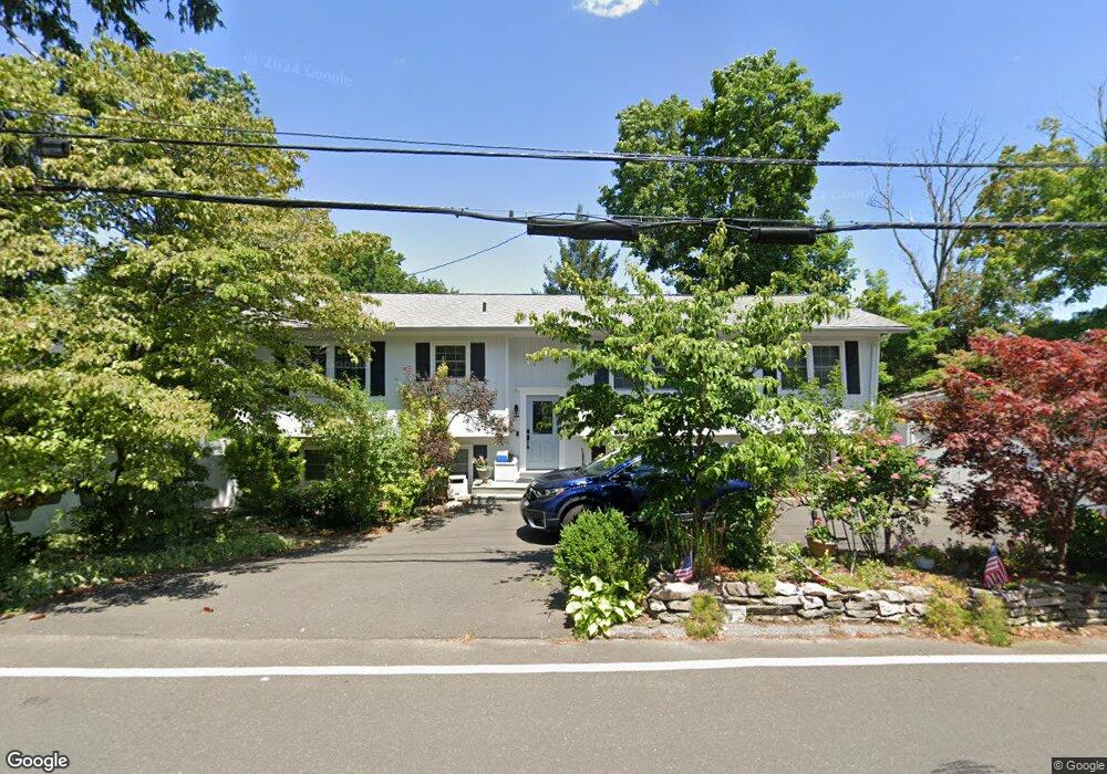 9 Sinawoy Rd, Cos Cob, CT 06807 - photo 1