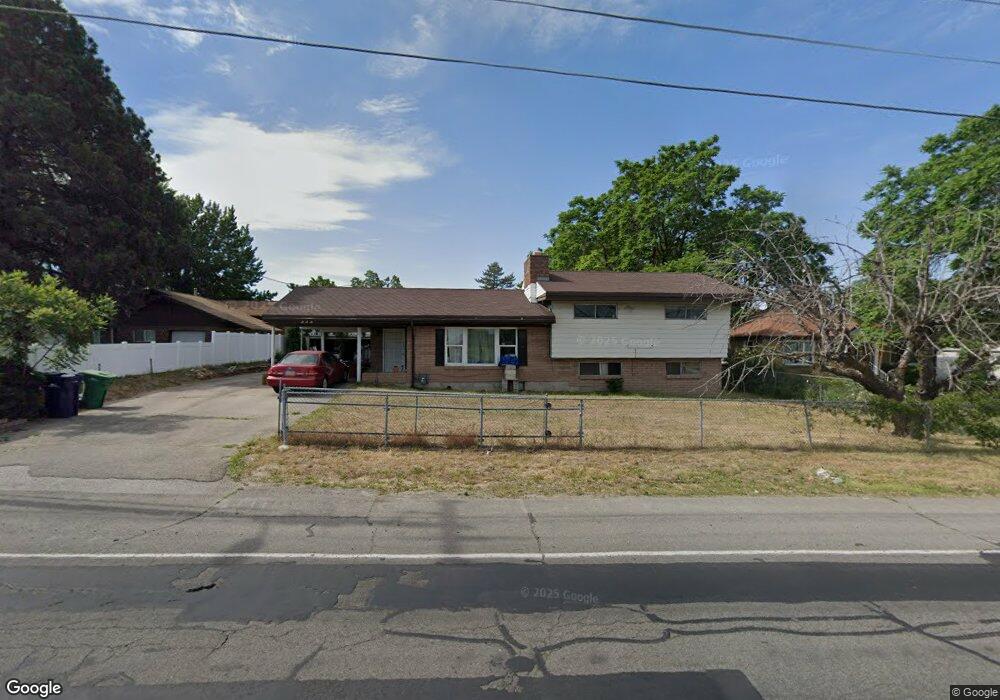 562 E 8000 S, Sandy, UT 84070 - photo 1