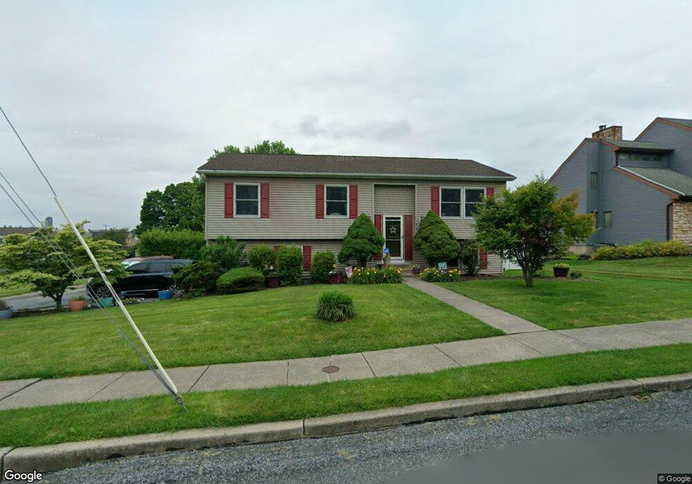 210 Wolf St, Bath, PA 18014 - photo 1