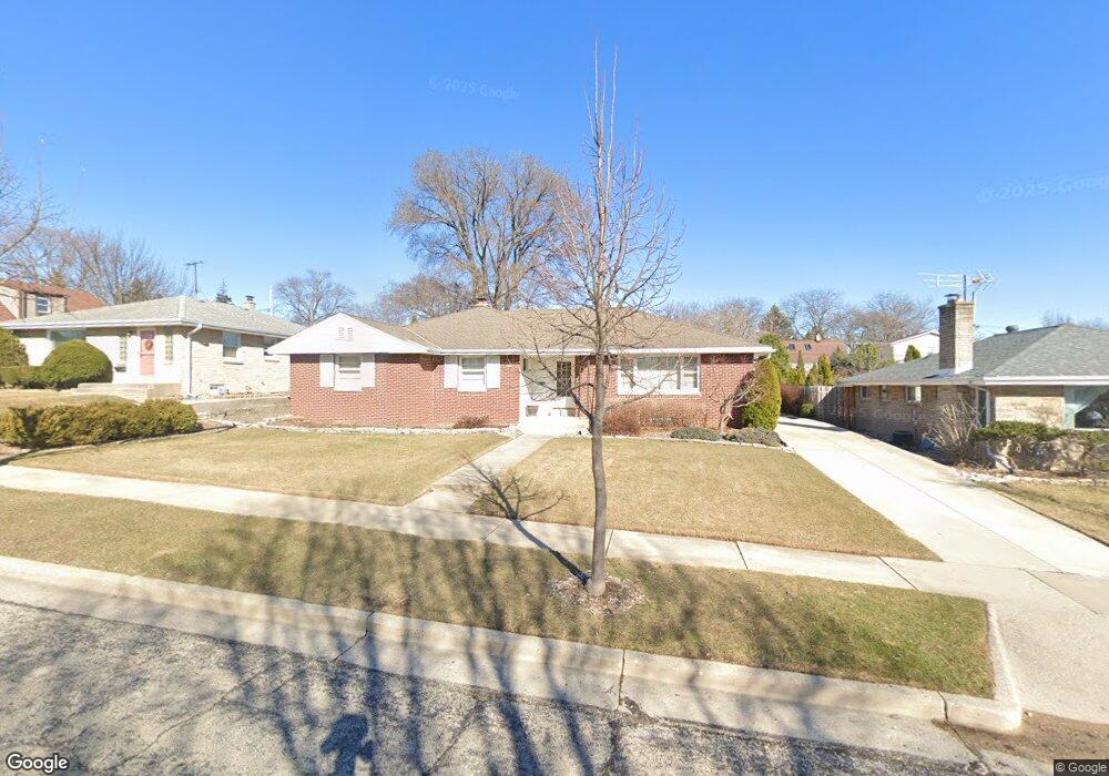 4418 S Taylor Ave, Milwaukee, WI 53207 - photo 1