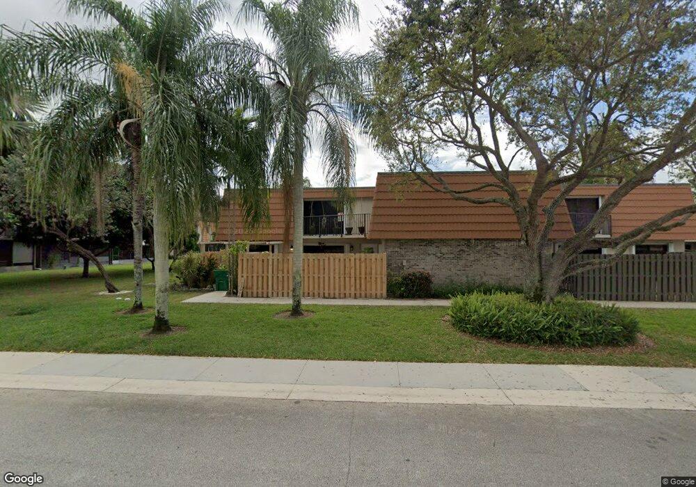 11000 N Harmony Lake Cir, Davie, FL 33324 - photo 1