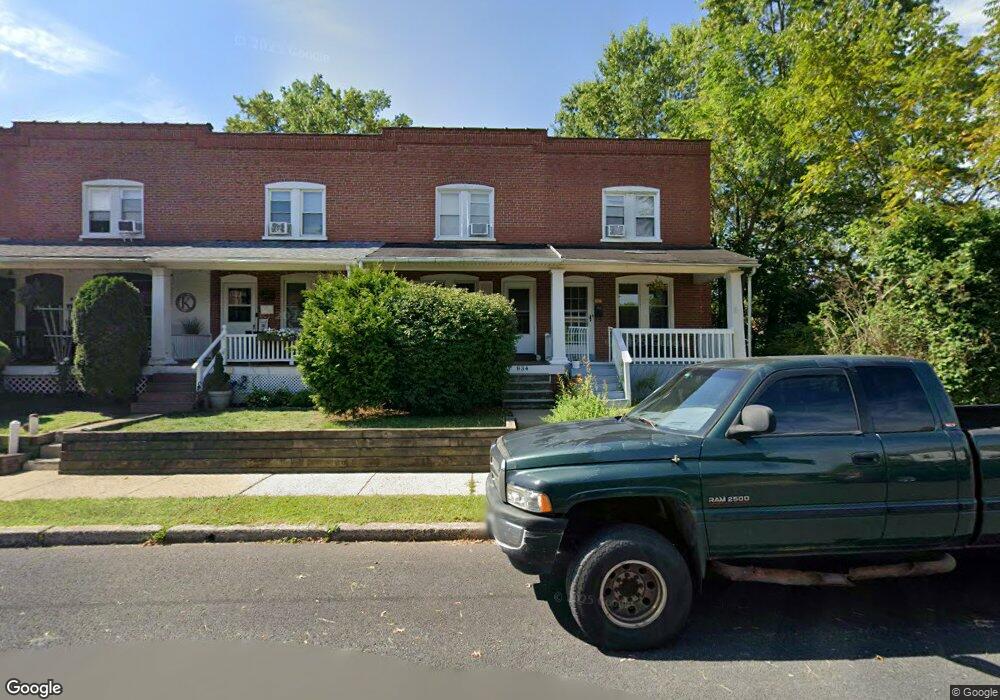 834 W 2nd St, Lansdale, PA 19446 - photo 1