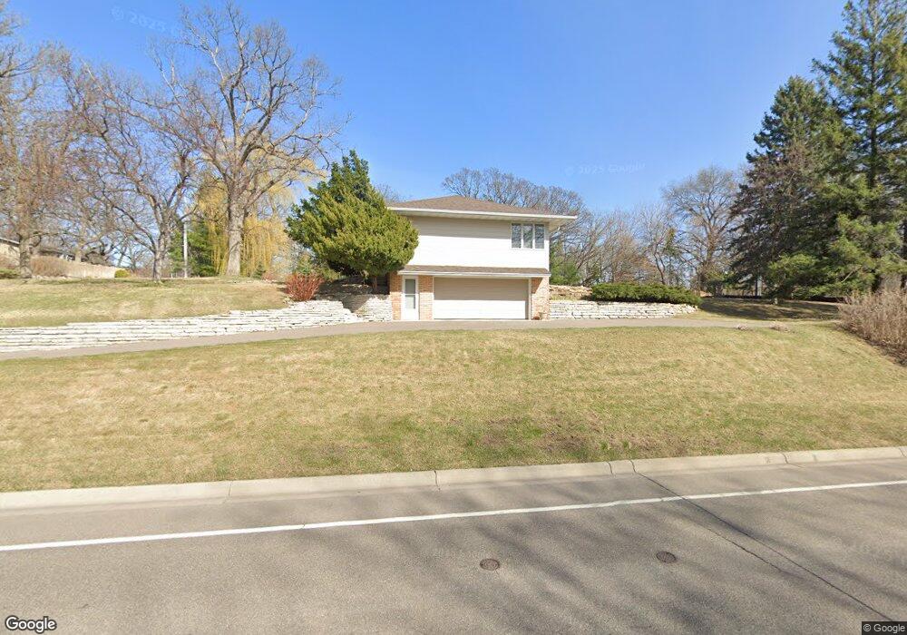 4645 White Oak Rd, Minnetonka, MN 55345 - photo 1