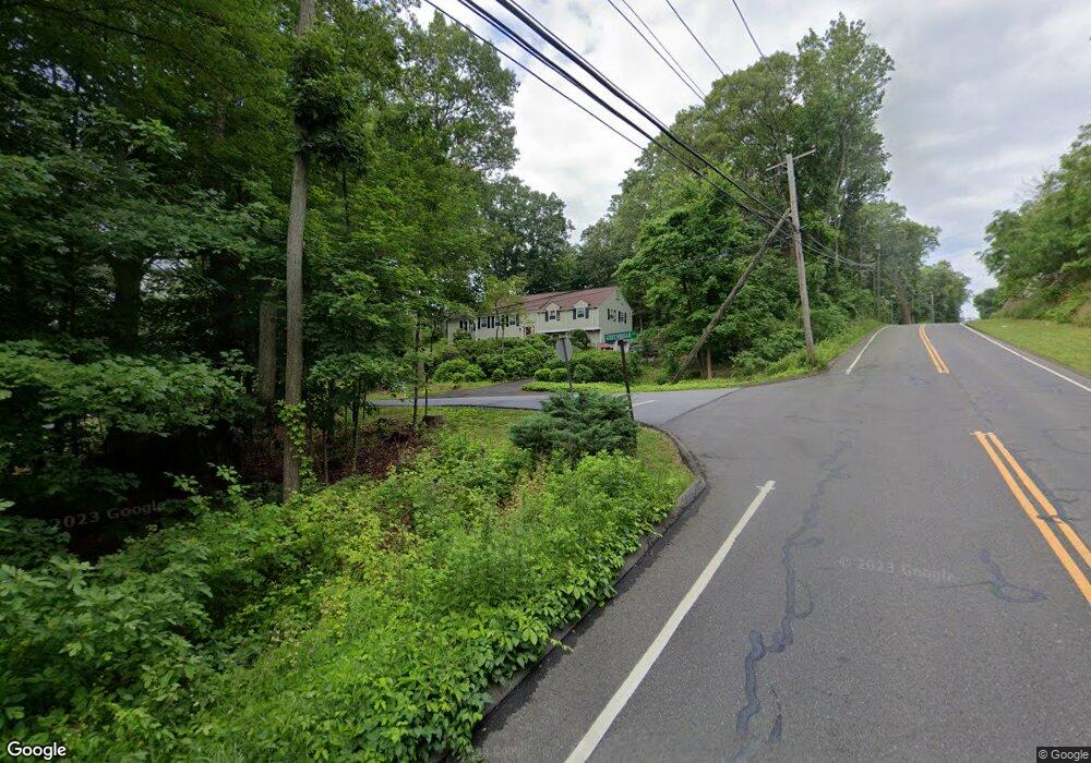 3 Greenbriar Ln, Wilton, CT 06897 - photo 1