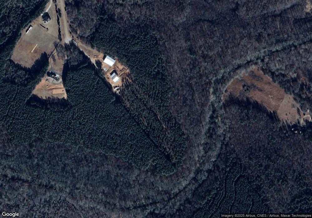 205 Freedom Ln, Commerce, GA 30530 - photo 1