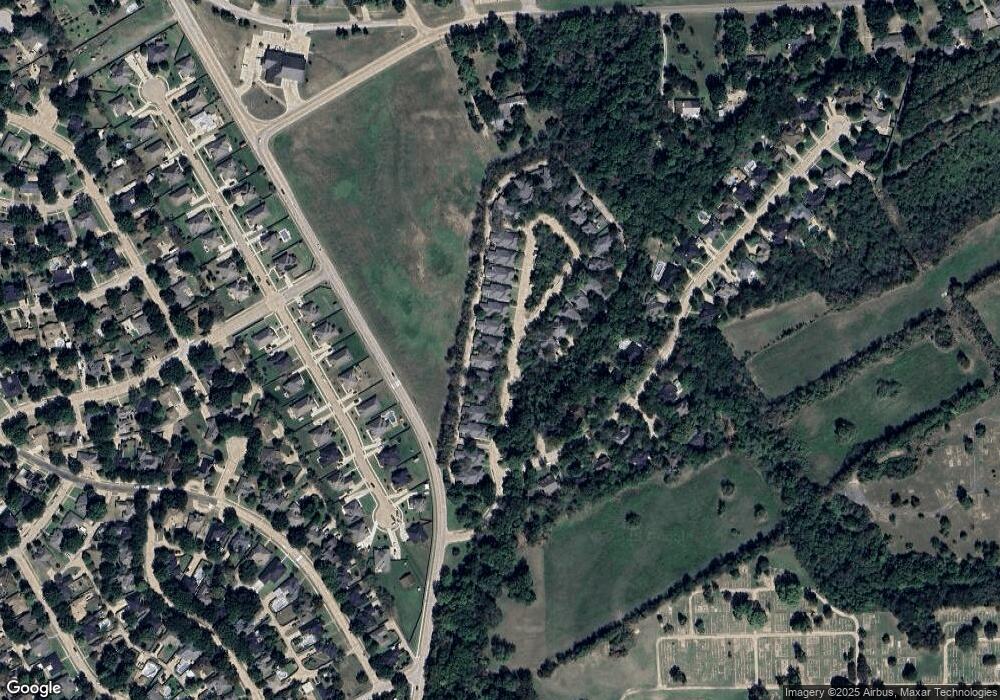 715 Oak Creek Ct, Ennis, TX 75119 - photo 1