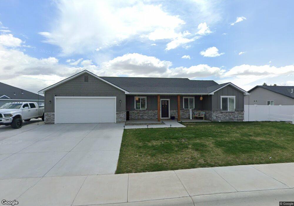 835 Lake Cleveland St, Burley, ID 83318 - photo 1