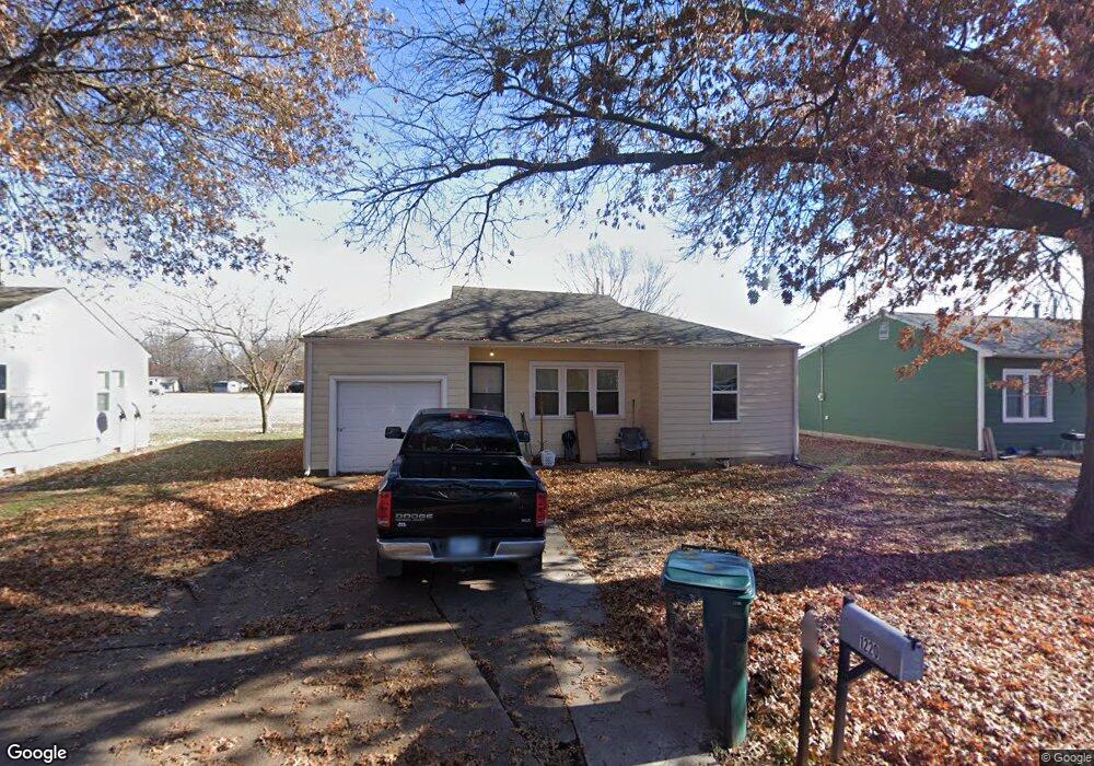 1220 Ward Ave, Parsons, KS 67357 - photo 1