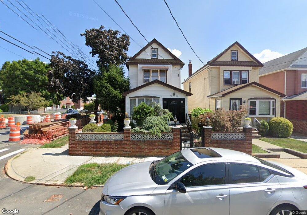 2027 147th St, Whitestone, NY 11357 - photo 1