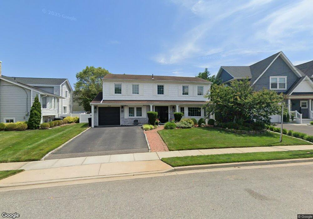 3163 Wynsum Ave, Merrick, NY 11566 - photo 1