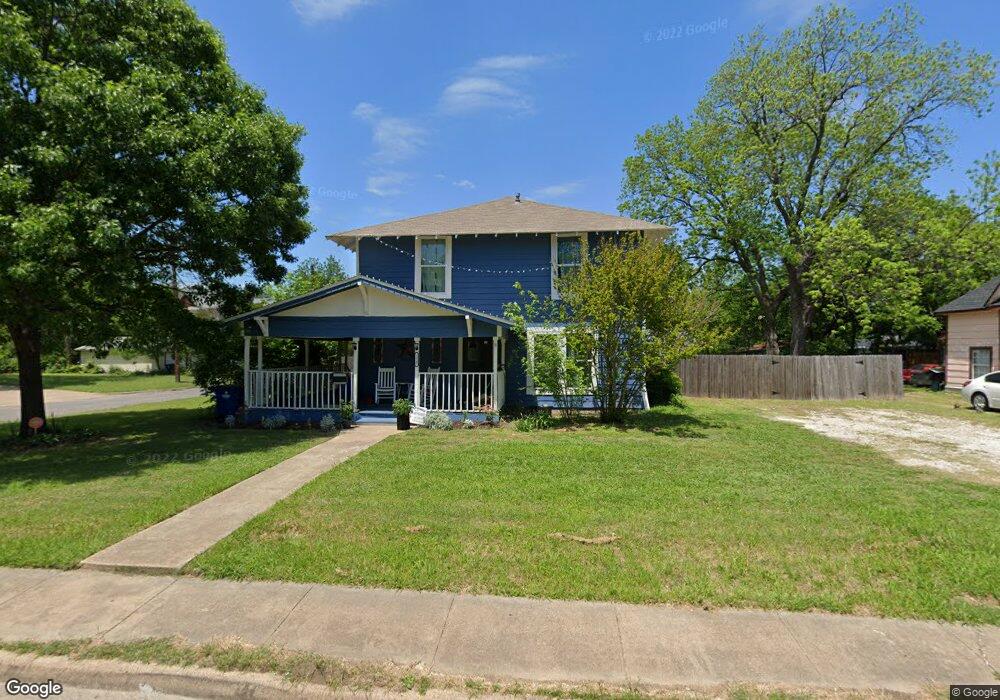 210 W Gilmer St, Ennis, TX 75119 - photo 1