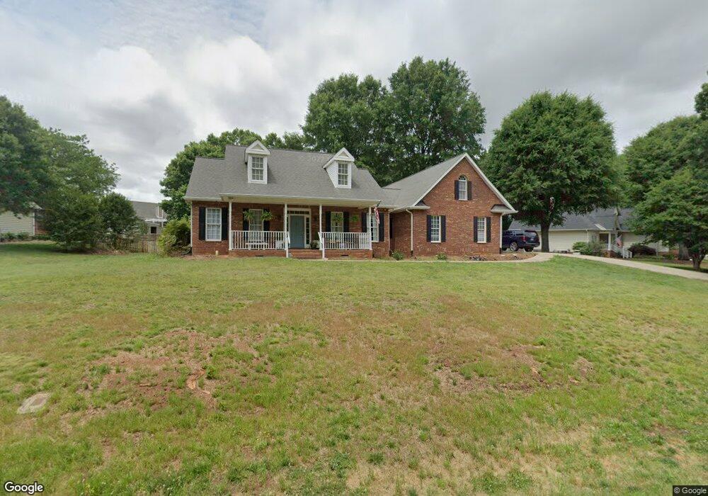 215 Gaston Ct unit 23, Statesville, NC 28625 - photo 1