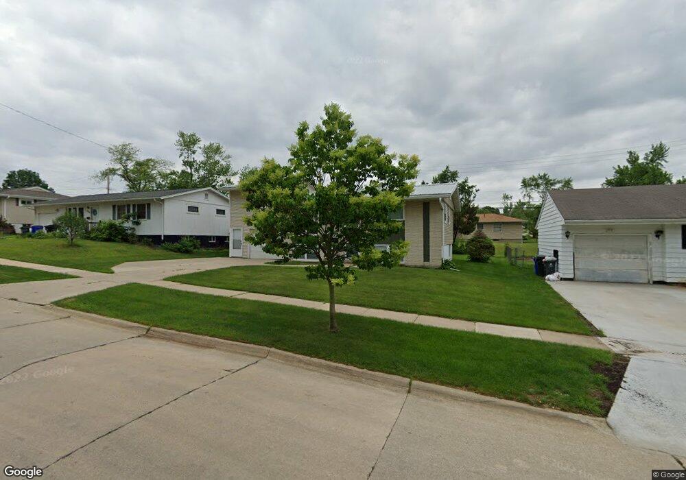 4228 Ford Ave NW, Cedar Rapids, IA 52405 - photo 1