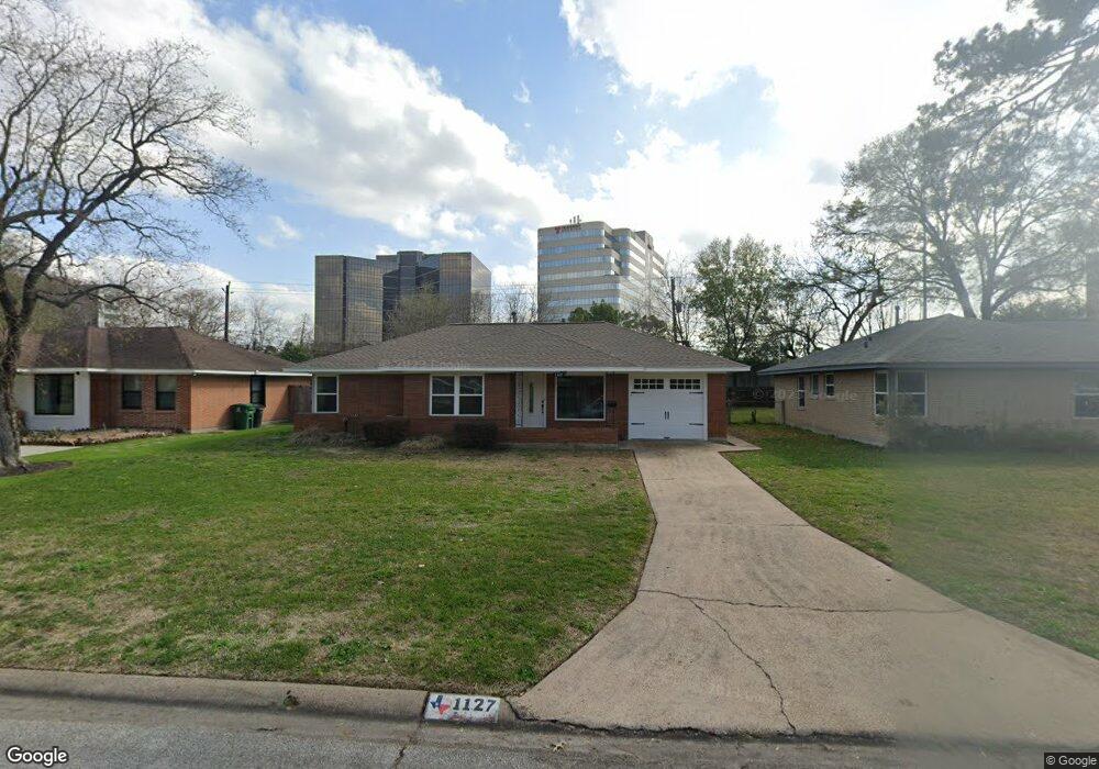 1127 W 30th St, Houston, TX 77018 - photo 1
