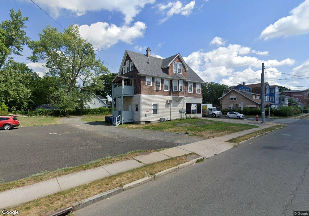 559 Hillside Ave unit 561, Hartford, CT 06106 - photo 1