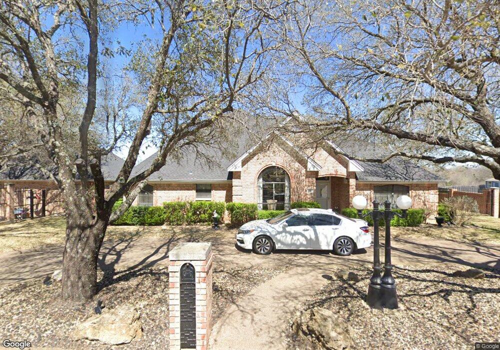 803 Shady Creek Dr, Cleburne, TX 76033 - photo 1
