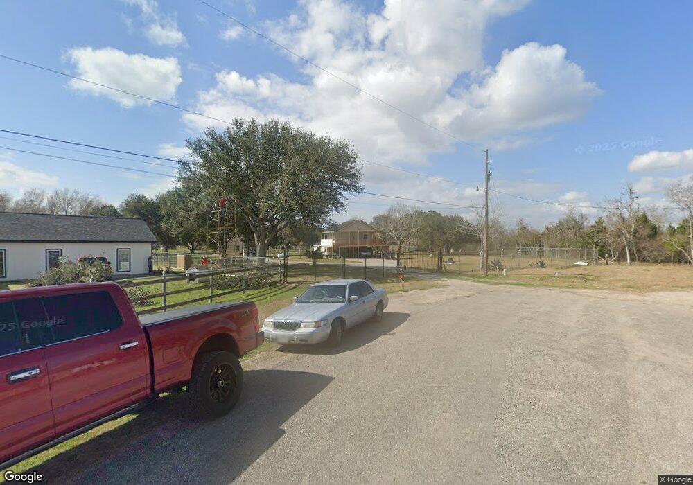 16600 Ray Cir, Alvin, TX 77511 - photo 1