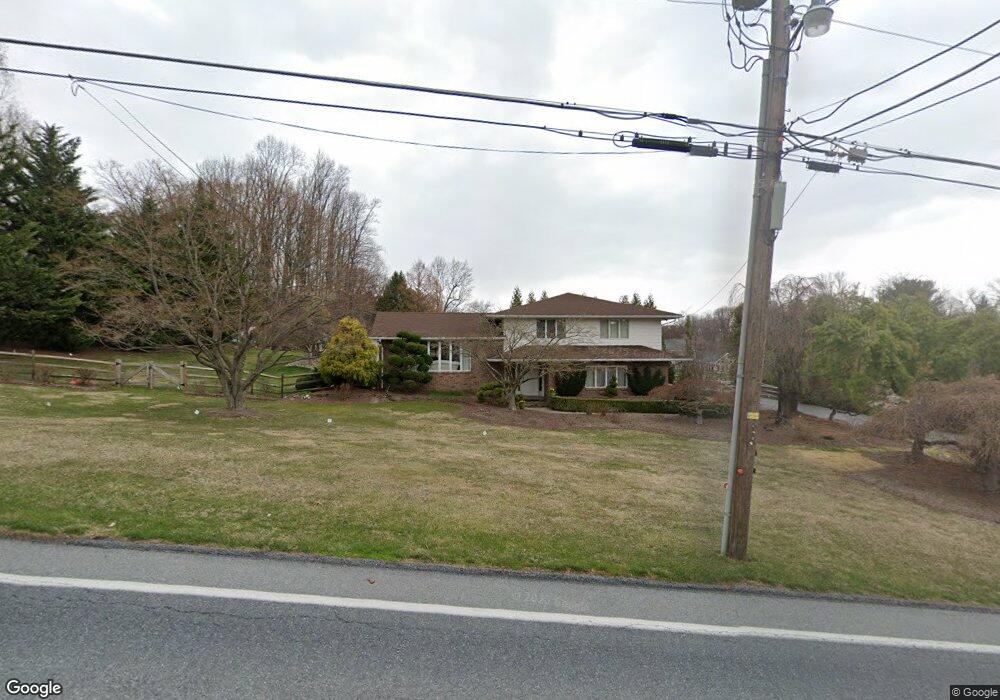 1503 Cedar Top Rd, Reading, PA 19607 - photo 1