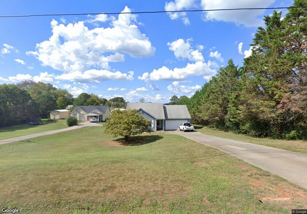 811 Mcentire Cir, Chatsworth, GA 30705 - photo 1