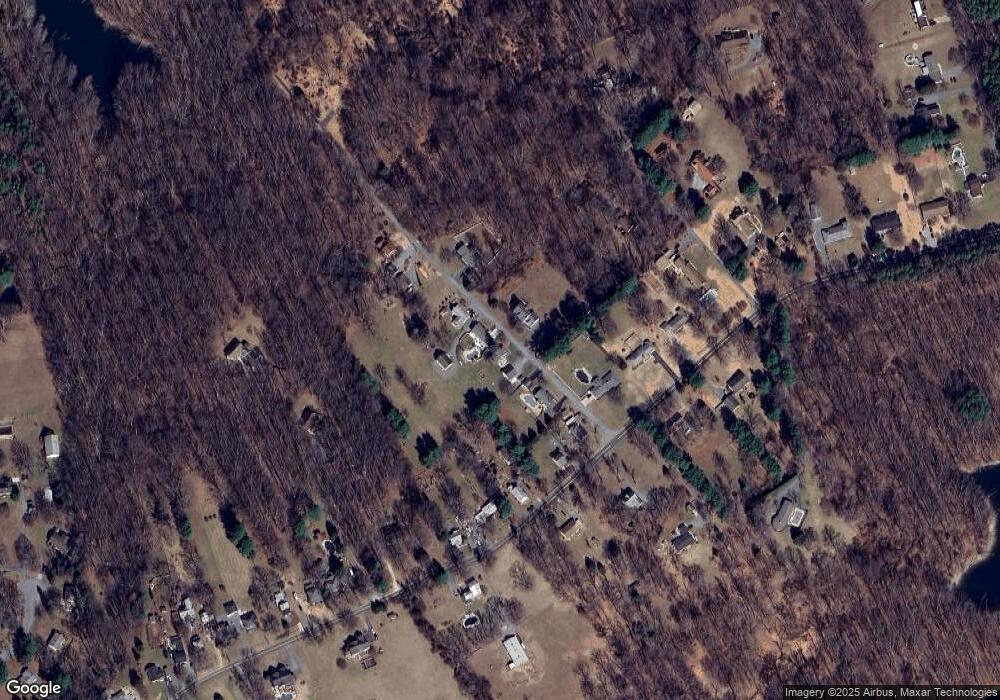 5740 Greenville Rd, Sykesville, MD 21784 - photo 1