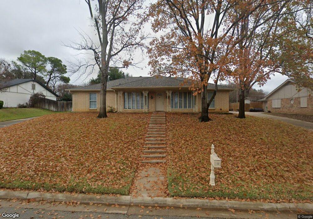 2212 Cambridge Dr, Hurst, TX 76054 - photo 1