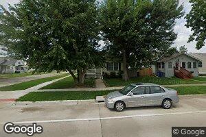 196 15th Ave SW, Cedar Rapids, IA 52404