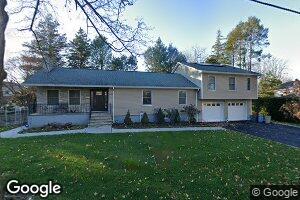 200 Grant St, Haworth, NJ 07641