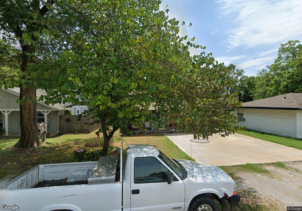 117 W Jordan St, Claremore, OK 74017 - photo 1