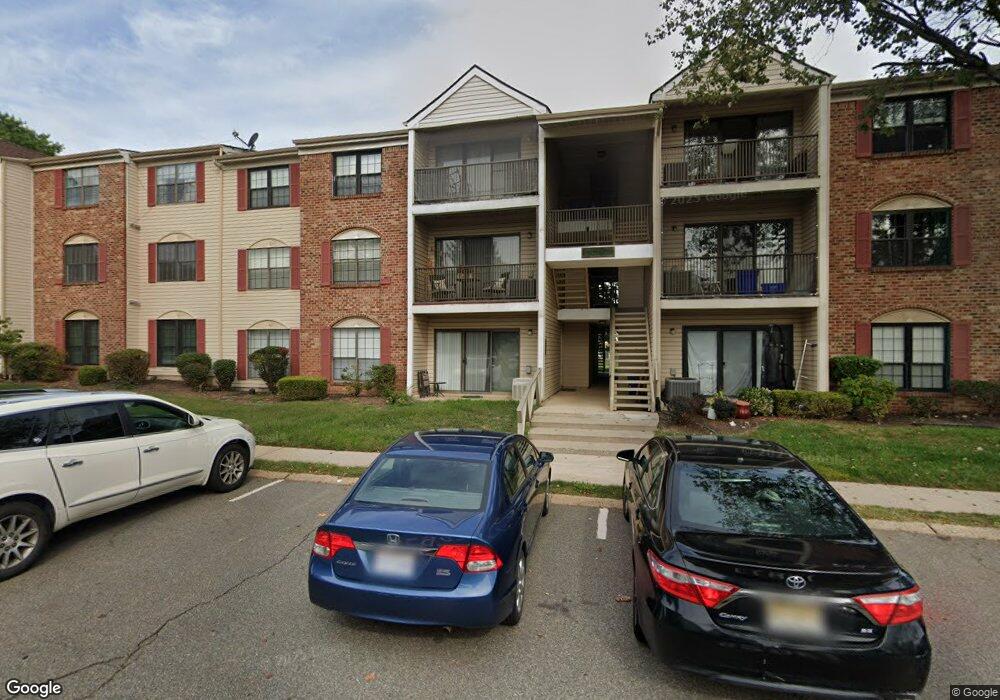 390 Lancaster Ct, Piscataway, NJ 08854 - photo 1