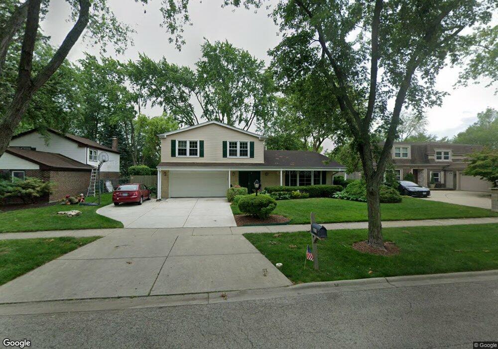 3913 Carousel Dr, Northbrook, IL 60062 - photo 1