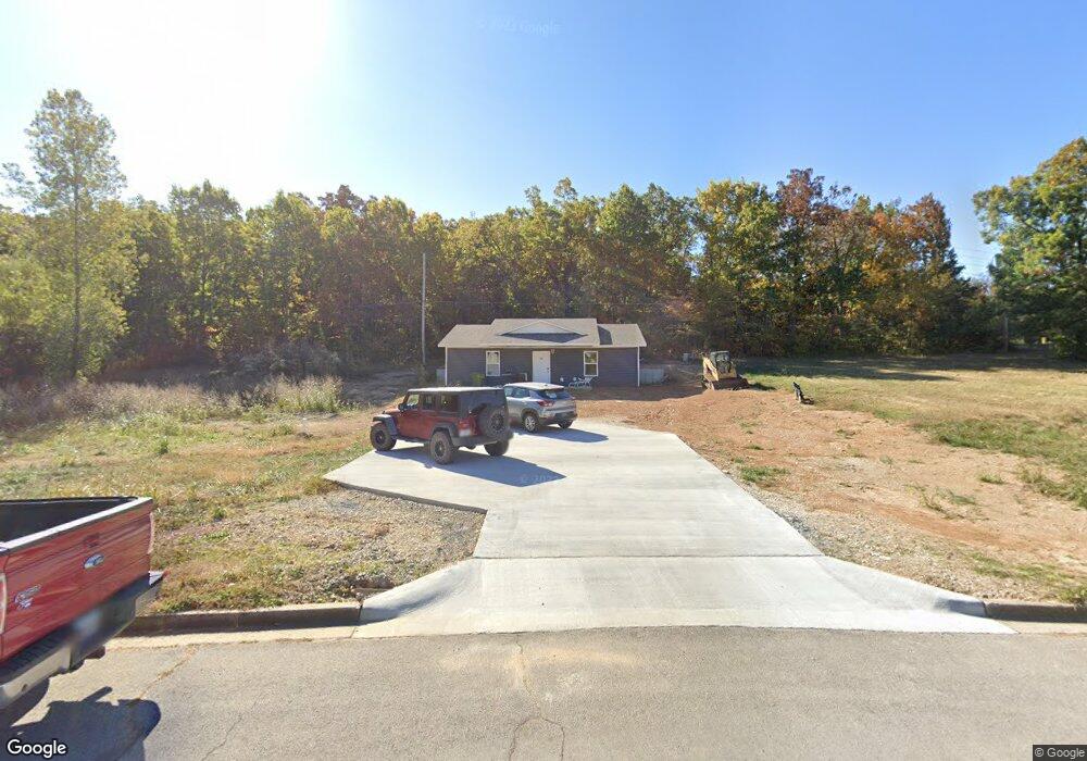 127 Fairburn Dr, Rolla, MO 65401 - photo 1