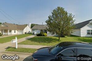 1045 Charles Ede Blvd SE, Canton, OH 44707