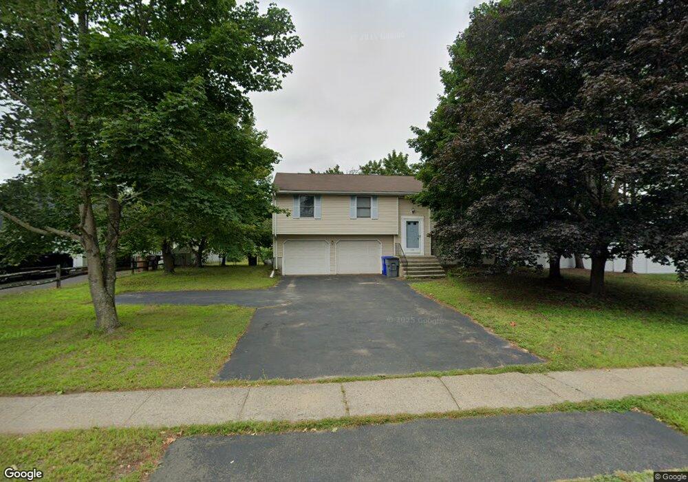 138 Raffia Rd, Enfield, CT 06082 - photo 1