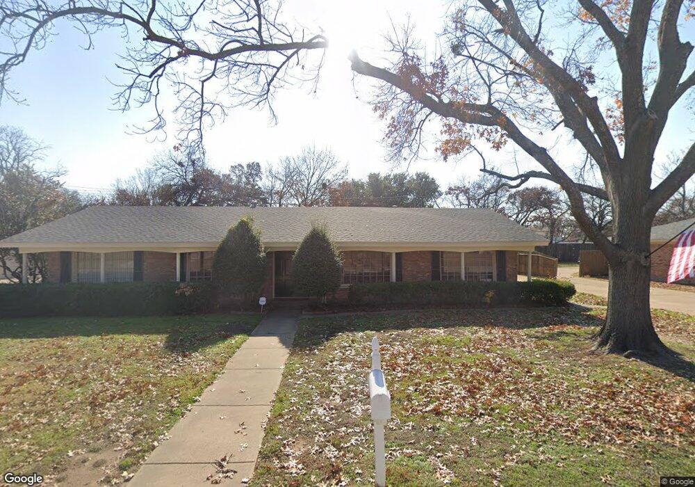 853 Wheelwood Dr, Hurst, TX 76053 - photo 1