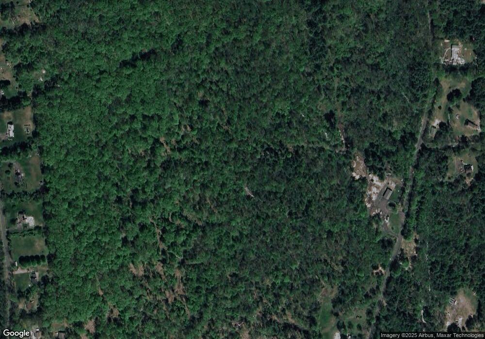 84 Greenwich Plns Rd, Ware, MA 01082 - photo 1