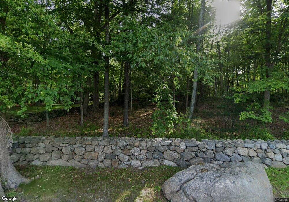 945 West Rd, New Canaan, CT 06840 - photo 1