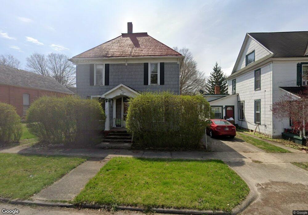 447 W Maple St, Wabash, IN 46992 - photo 1