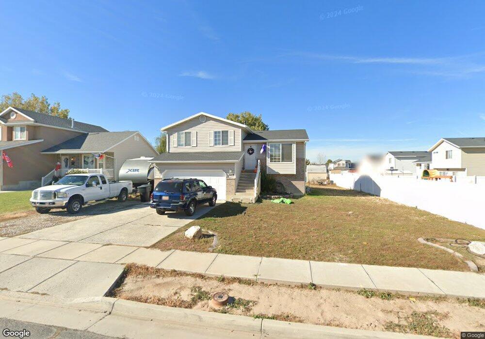 1689 N 2400 W, Clearfield, UT 84015 - photo 1