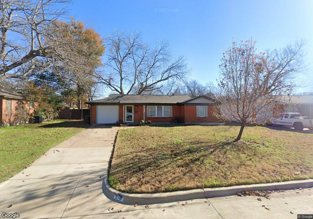 916 Dora St, Bedford, TX 76022 - photo 1