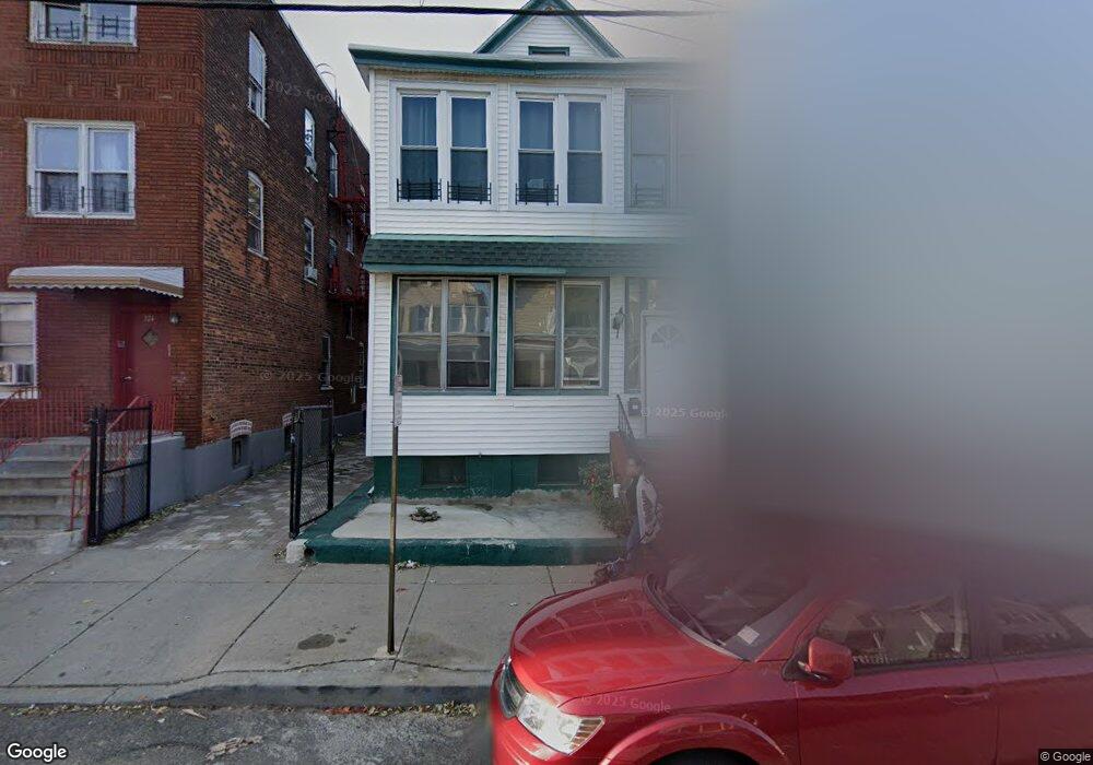 372 Howe Ave, Passaic, NJ 07055 - photo 1