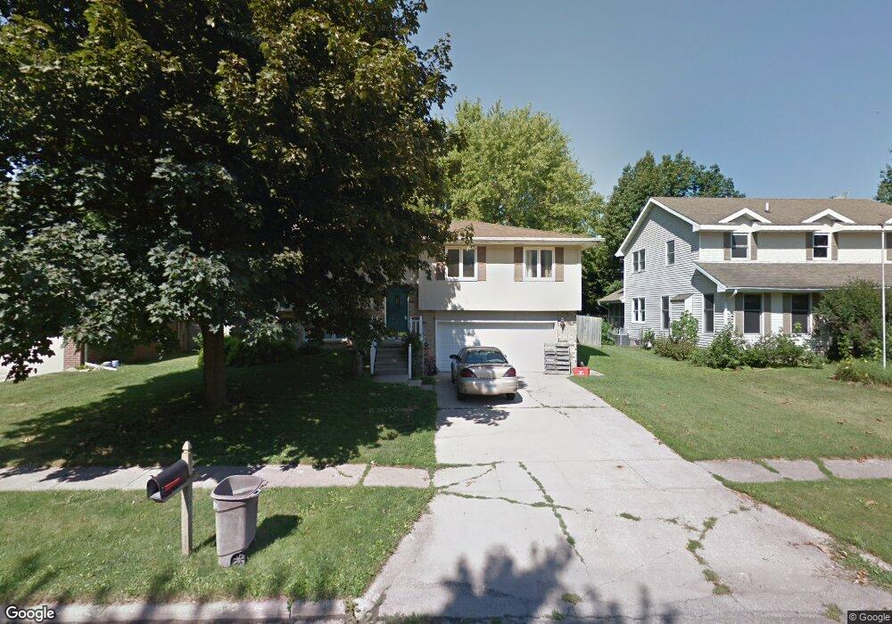 907 E 17th St N, Newton, IA 50208 - photo 1