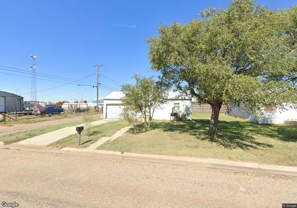 508 W 11th St, Dumas, TX 79029 - photo 1