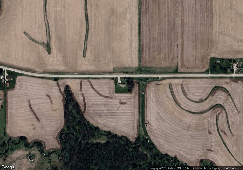 5009 S 9th Ave E, Newton, IA 50208 - photo 1