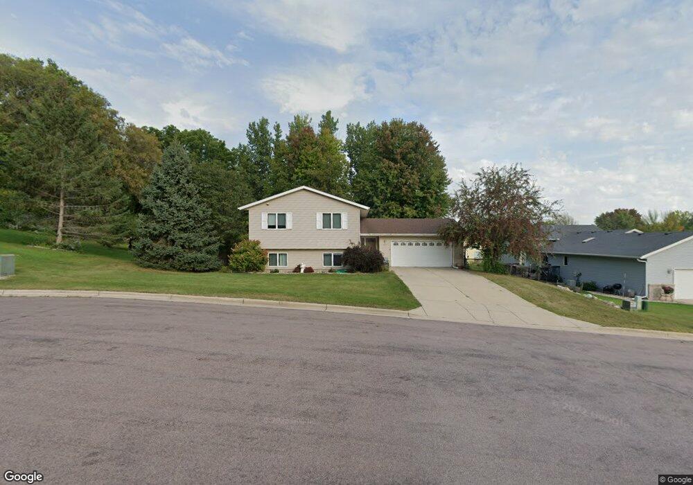 1014 Upper Wallachei Ln, New Ulm, MN 56073 - photo 1