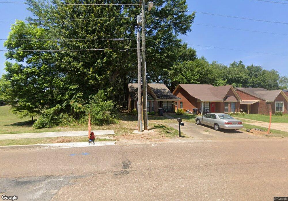 2203 E Parkway St, Hernando, MS 38632 - photo 1