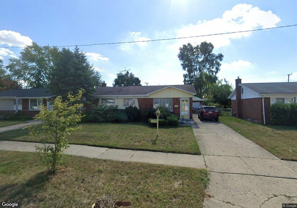 10357 N Oak Dr, Ferndale, MI 48220 - photo 1