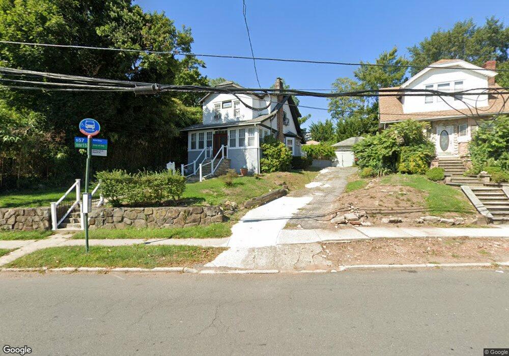 2591 Amboy Rd, Staten Island, NY 10306 - photo 1