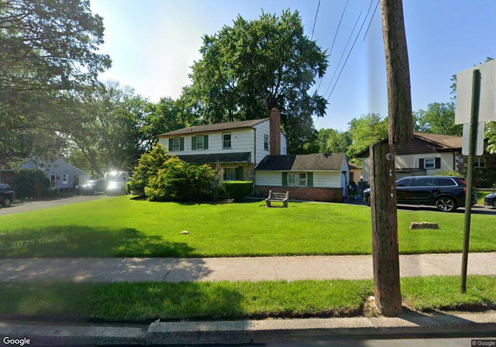 1423 Fitzwatertown Rd unit 212, Willow Grove, PA 19090 - photo 1