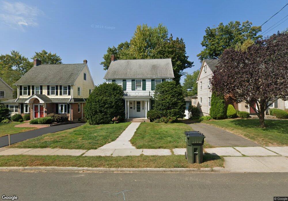 109 Ballard Dr, West Hartford, CT 06119 - photo 1